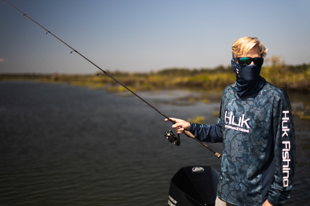 Huk Face Gaiter: The Advanced Fishing Face and Neck Mask